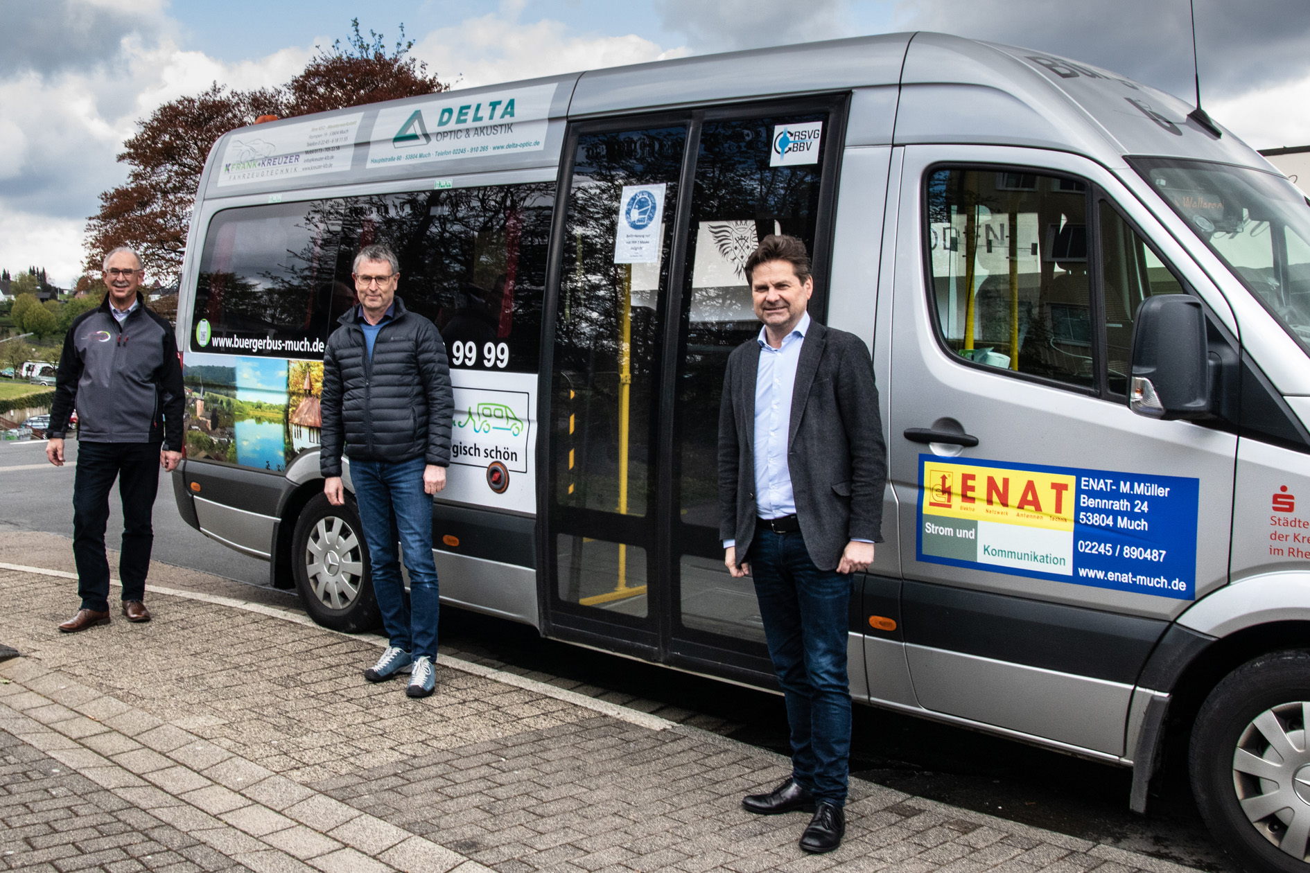 Bürgerbus Much mit Bürgermeister Stücker Büscher